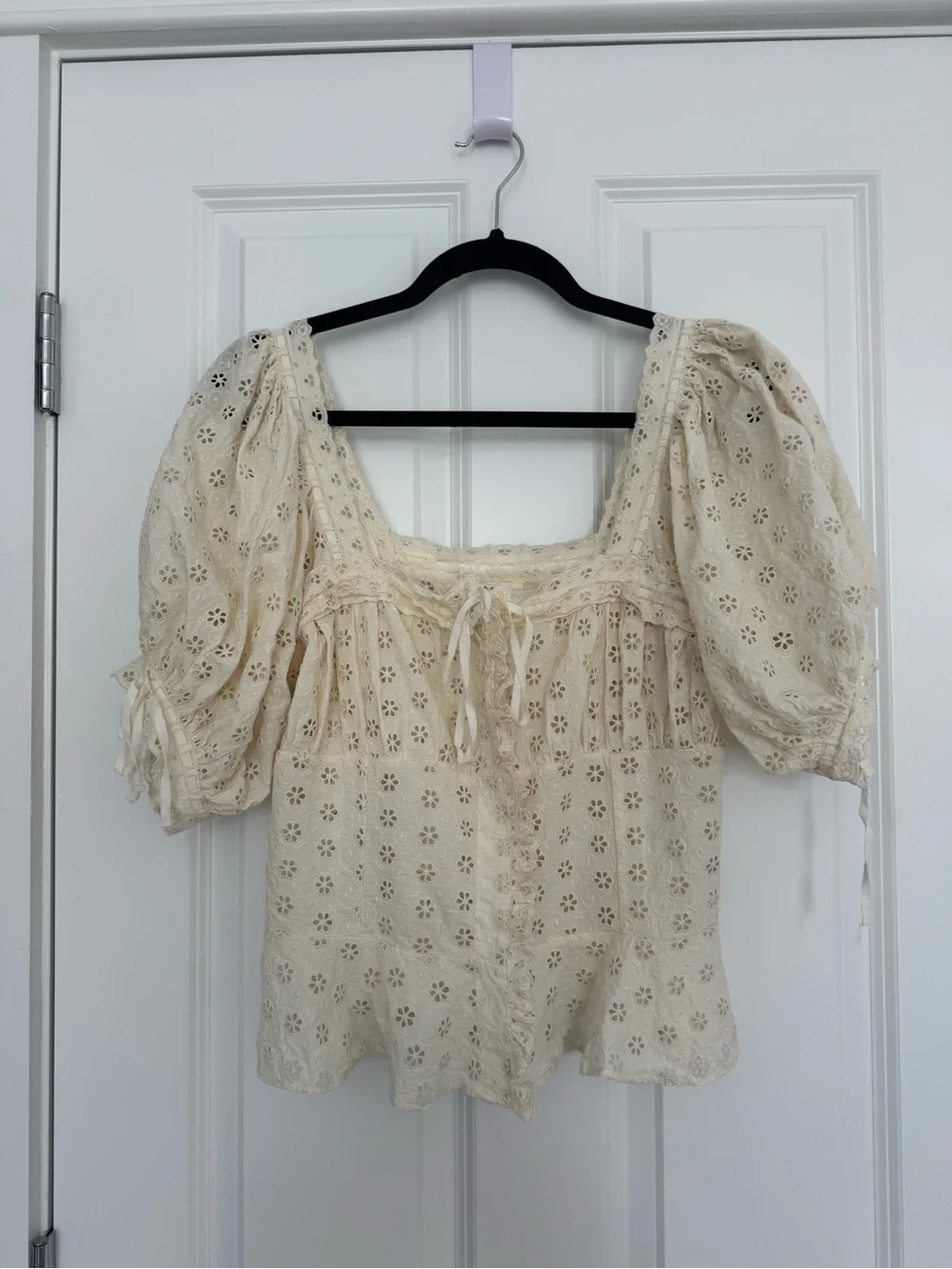 Doen Docia Top in Buttermilk size large